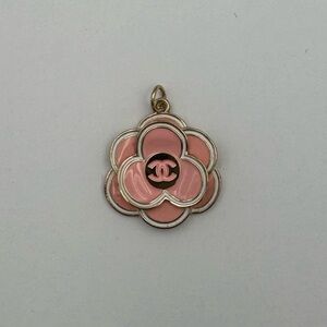 Chanel Camellia Zipper Pull